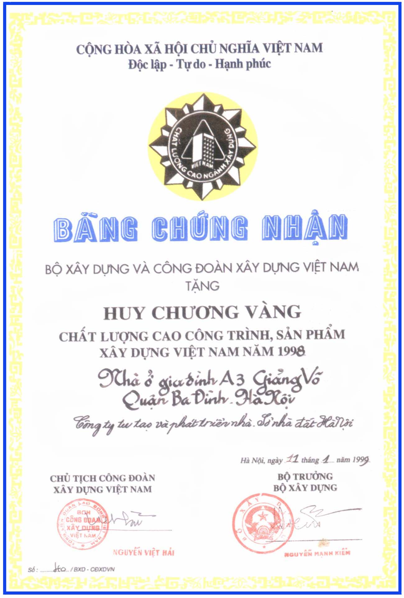 HuyChuongVang1998